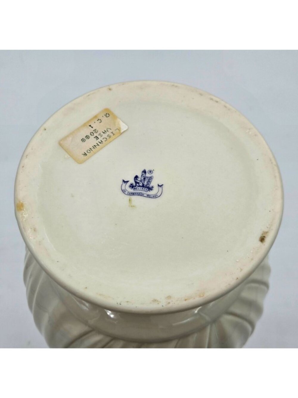 Belleek Shamrock Ireland 1996 Liscannor Vase No. 2088 - Picture 3 of 8